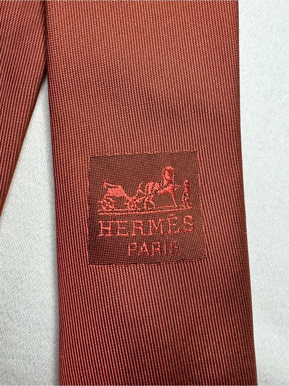 Vintage HERMES Paris Solid Silk Tie Iconic Rust Orange Classic 3.5” Width - Picture 5 of 8